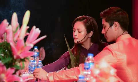 Thanh Sơn, Thu Quỳnh trong ngày giỗ Tổ sân khấu